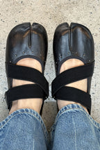TABI POINT FLAT SHOES