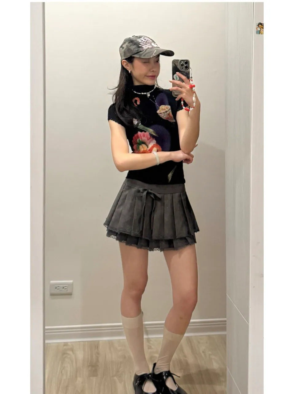 蕾絲皮革霧面百摺短裙