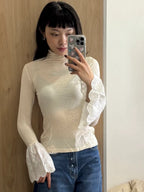 拼接蕾絲喇叭袖薄長袖