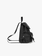 【fennec】BERRY POCKET BACKPACK [ SLIVER / BLACK ]