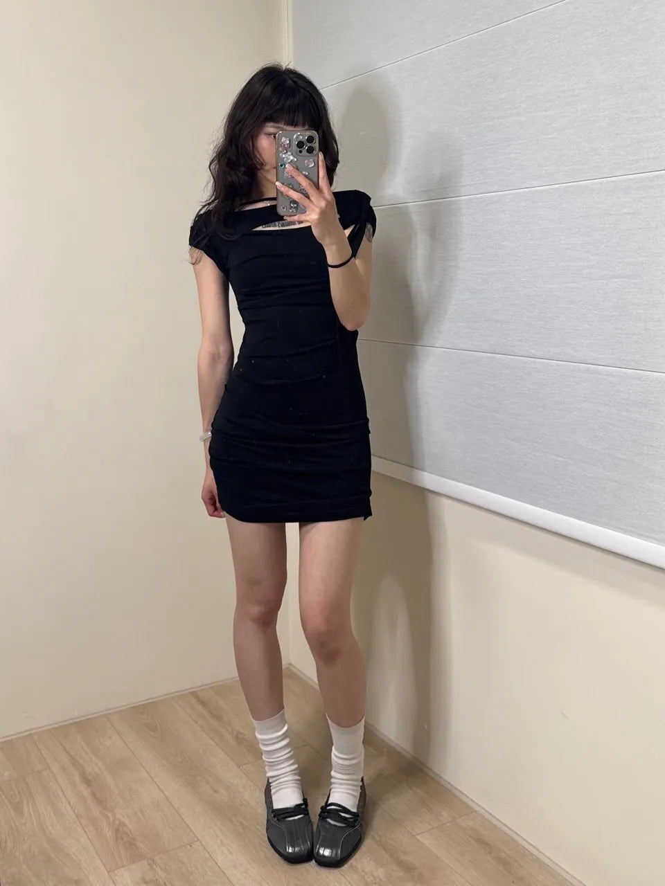 【Flare up】Asymmetrical Draped Strap Roll-Up Dress [Black / White / Gray]