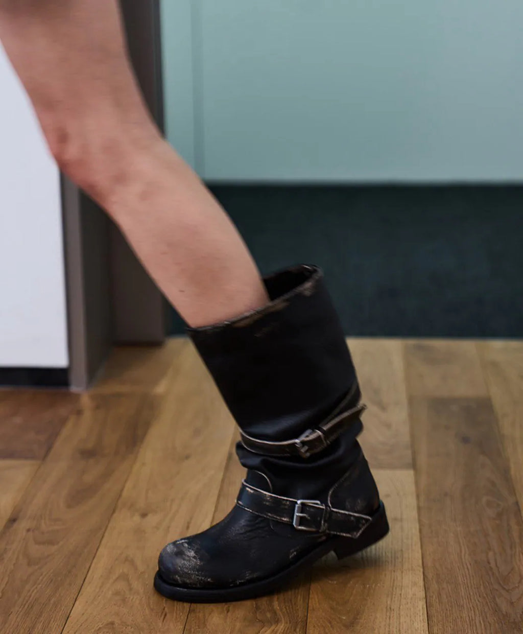 【NEGATIVETHREE】Slouchy Long Boots [Rub off black]
