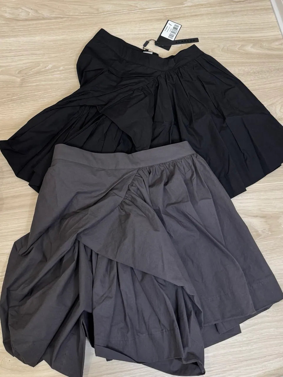 【Flare up】Asymmetrical Draped Layered Skirt （黑色現貨）