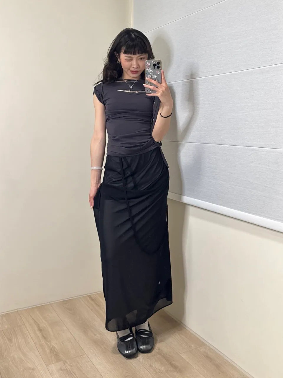 【Flare up】Asymmetrical Draped Strap Roll-Up T-Shirt [4 colors]