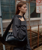 【Leterie】BUCKLE REVERSIBLE SHOULDER BAG [5 colors] （咖啡色現貨）