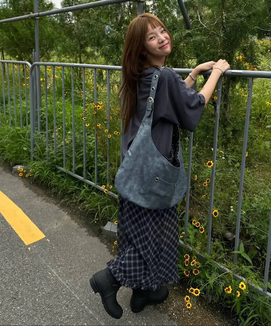 【Leterie】BUCKLE REVERSIBLE SHOULDER BAG [5 colors] （咖啡色現貨）