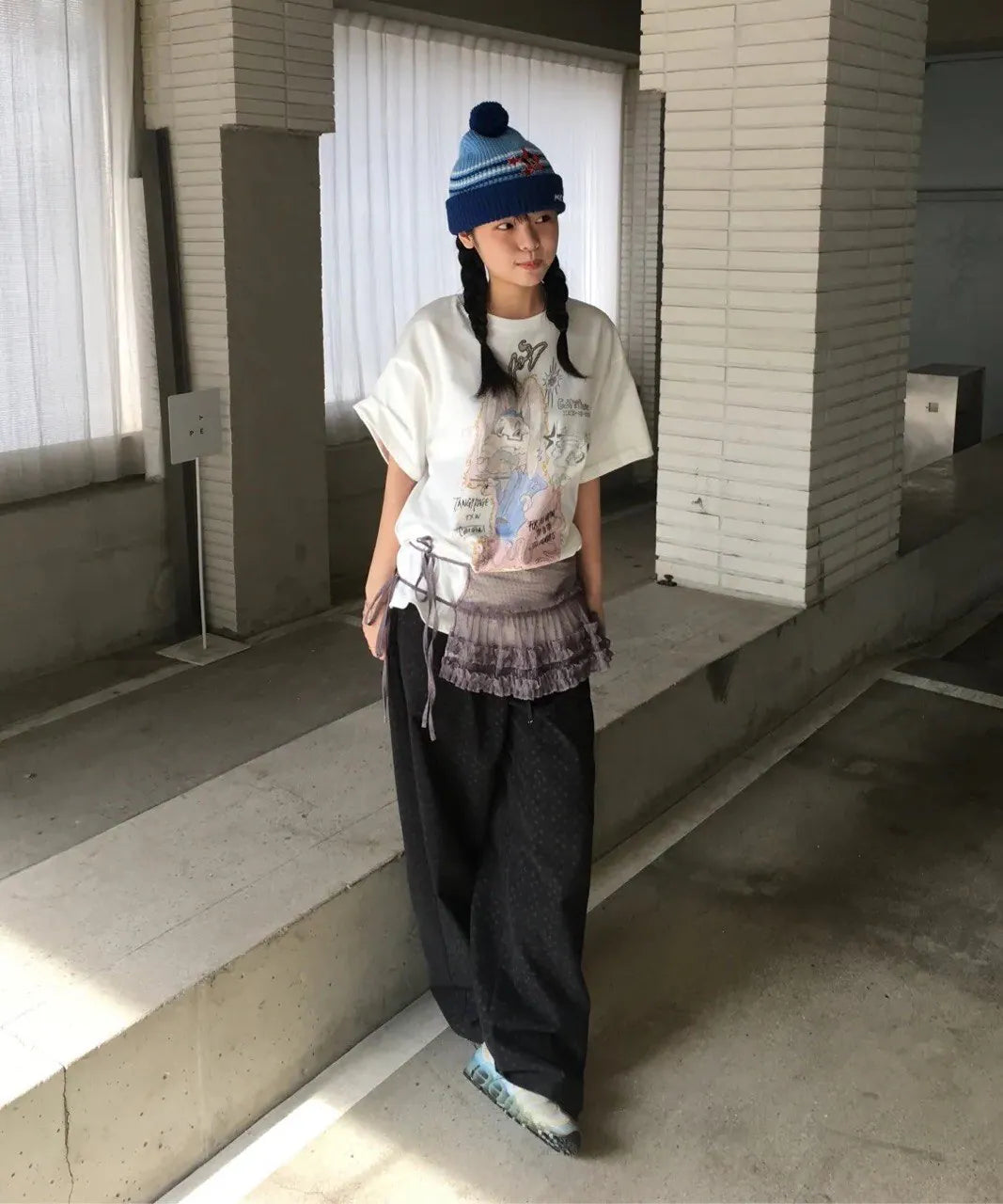 【typeservice】Rabbit Ruched Top [White / Charcoal]