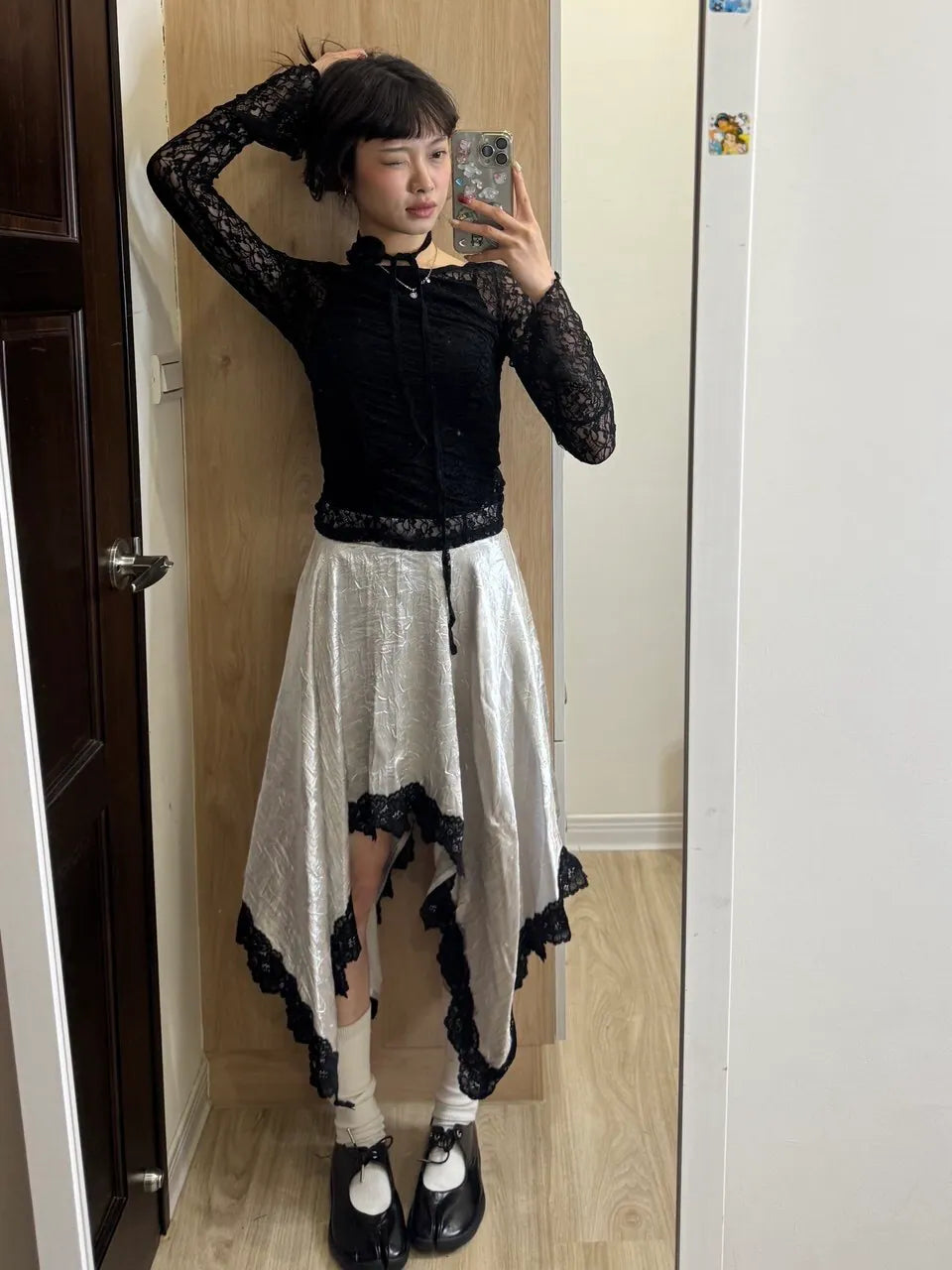 不對稱蕾絲緞面裙（黑色現貨）