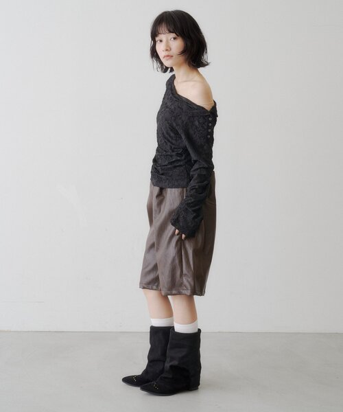 【KASTANE】鈕扣露肩剪裁設計長袖 - 5 colors