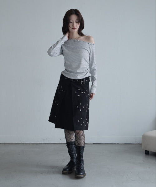 【VACANCY】金屬排扣斜肩條文薄長袖 - 3 colors
