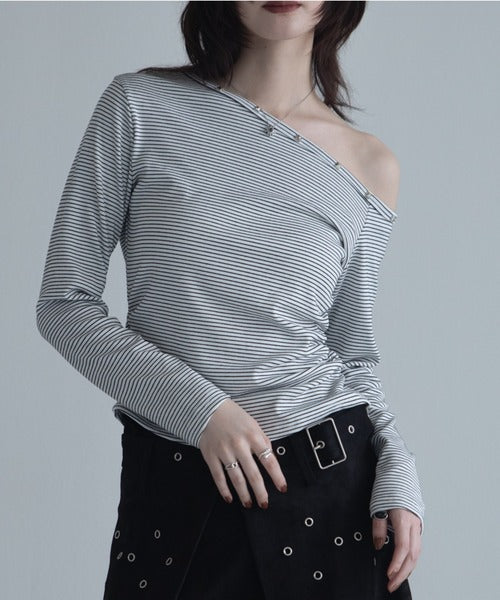 【VACANCY】金屬排扣斜肩條文薄長袖 - 3 colors