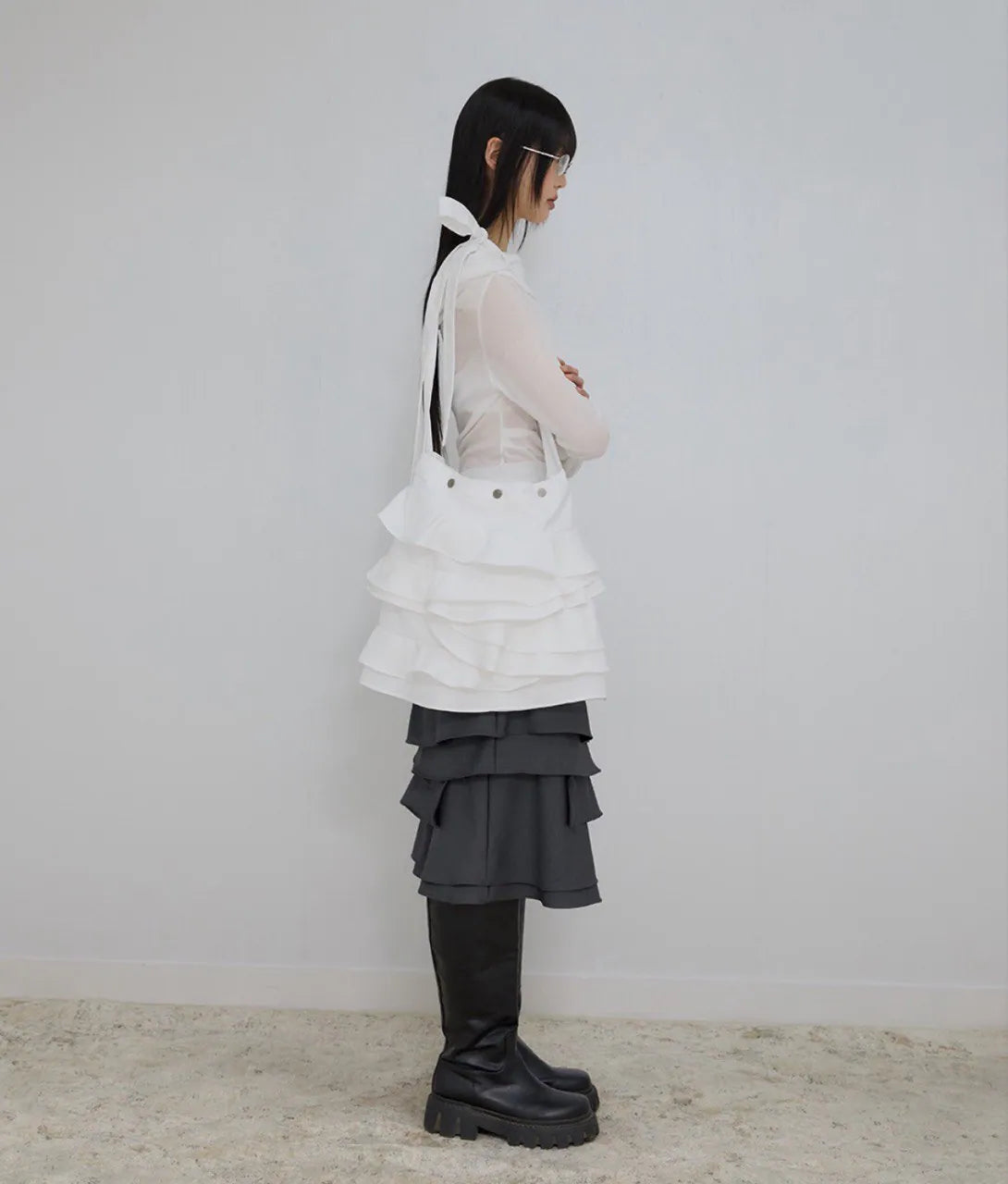 【Flare up】Faye Frill Bag [White / Black]