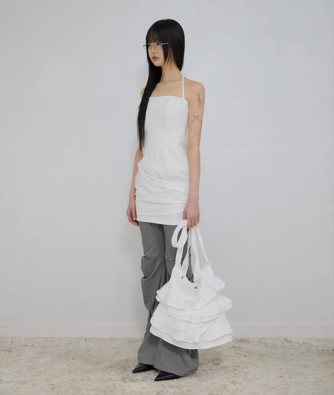【Flare up】Faye Frill Bag [White / Black]