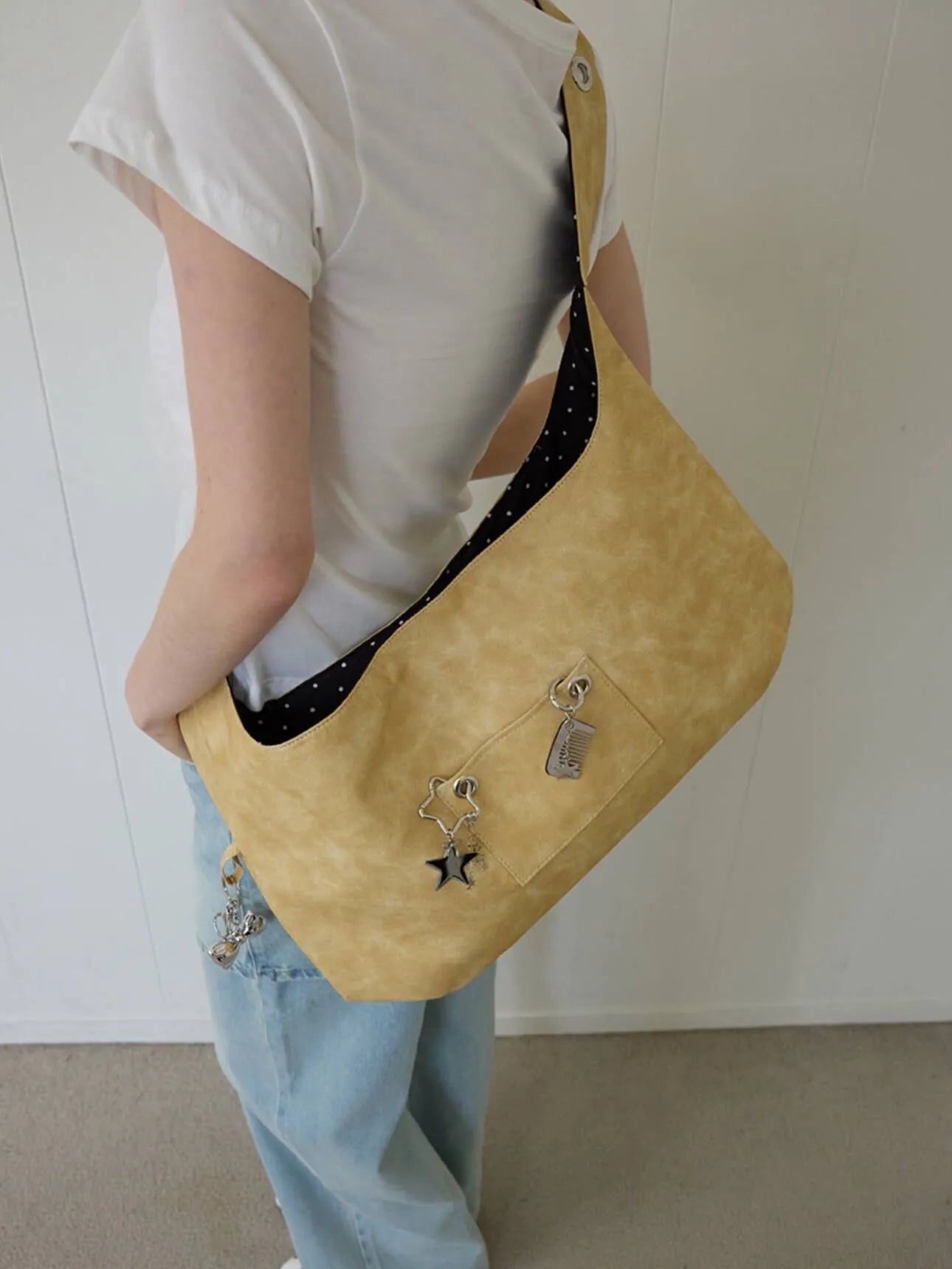 【Leterie】BUCKLE REVERSIBLE SHOULDER BAG [5 colors] （咖啡色現貨）