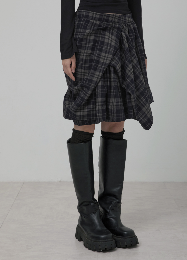 【Flare up】Asymmetrical Draped Layered Skirt