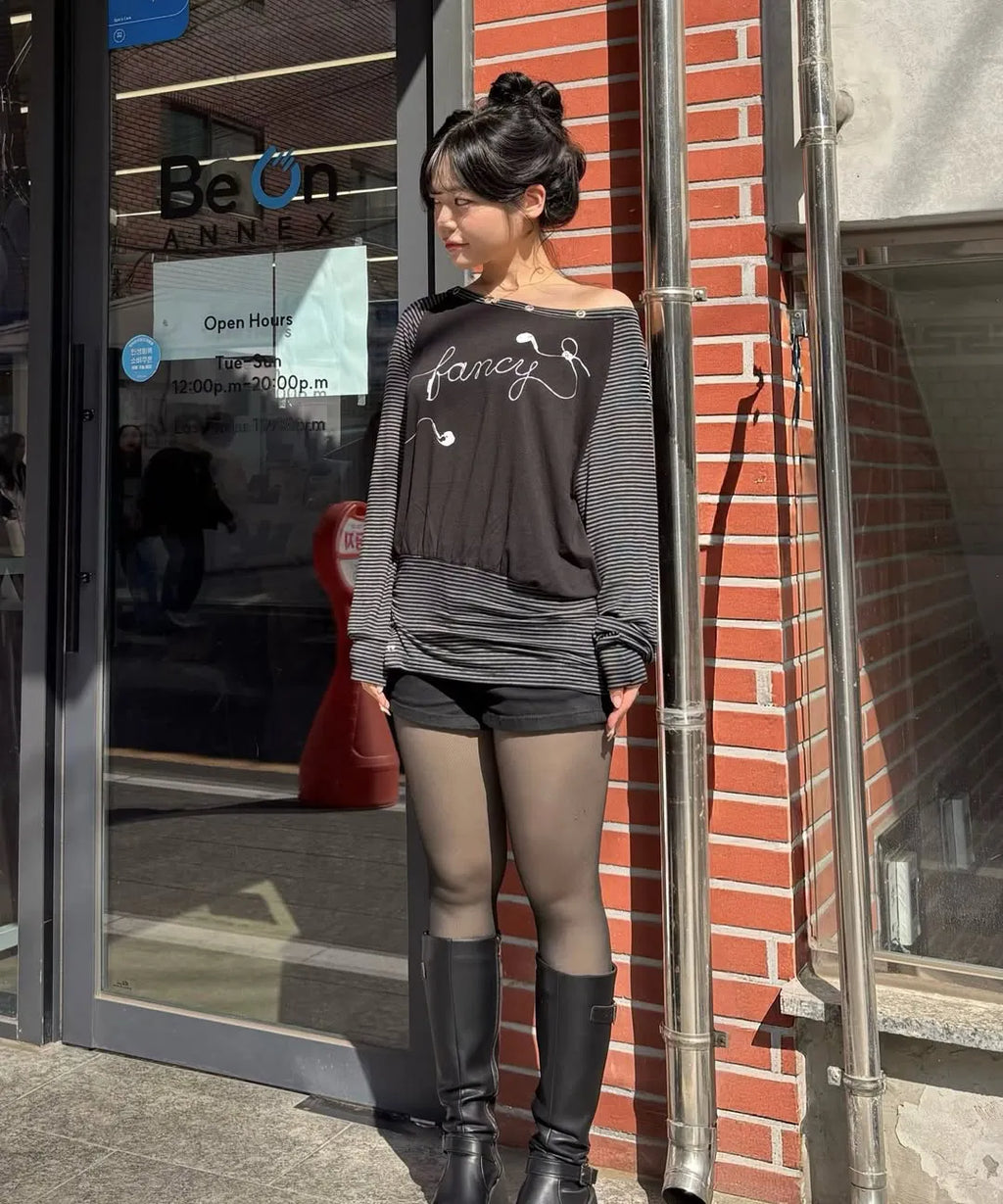 【Fancy Club】DRAWING STRIPE OFF-SHOULDER [Gray / Black]