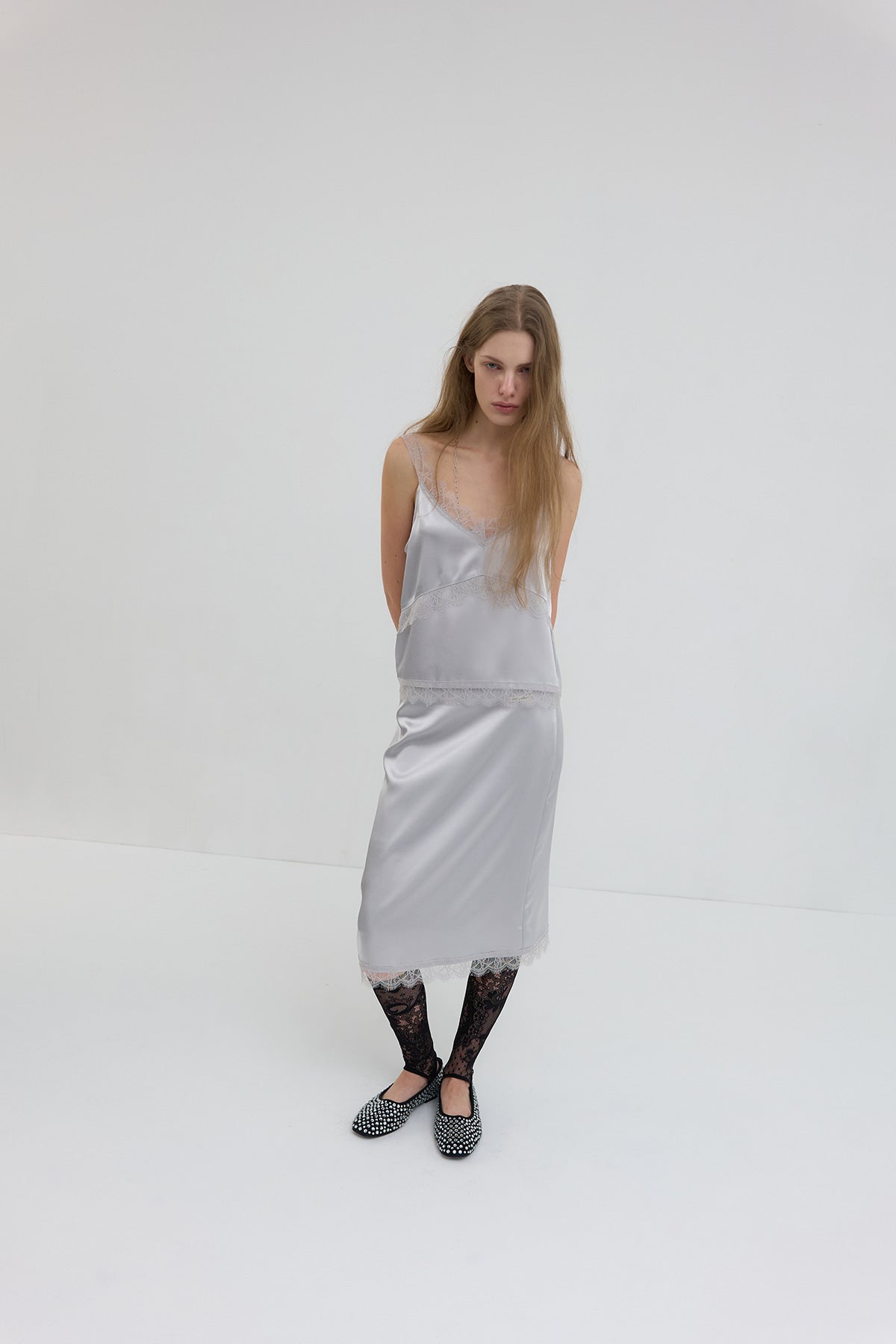 【overdue flair】 LACE SATIN MIDI SKIRT - 2 colors