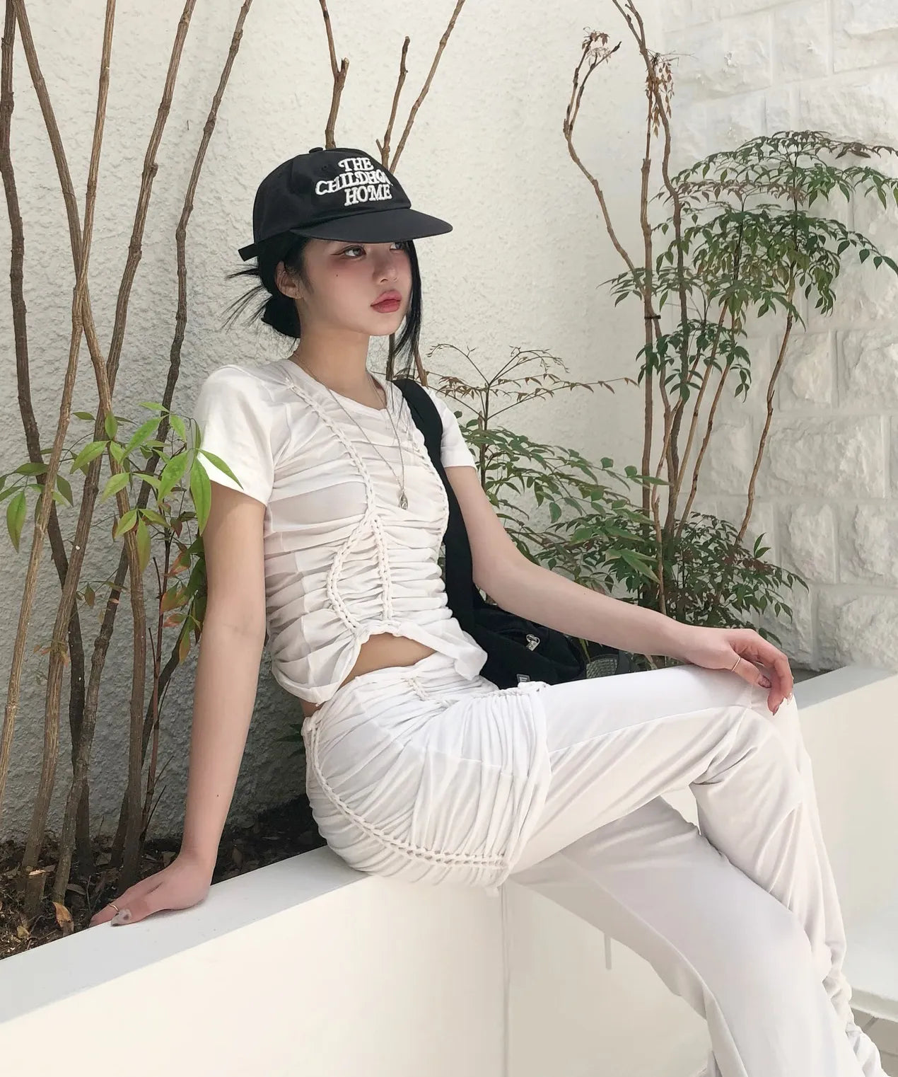 【Flare up】Handmade Twisted T-Shirt [White / Charcoal / Black]