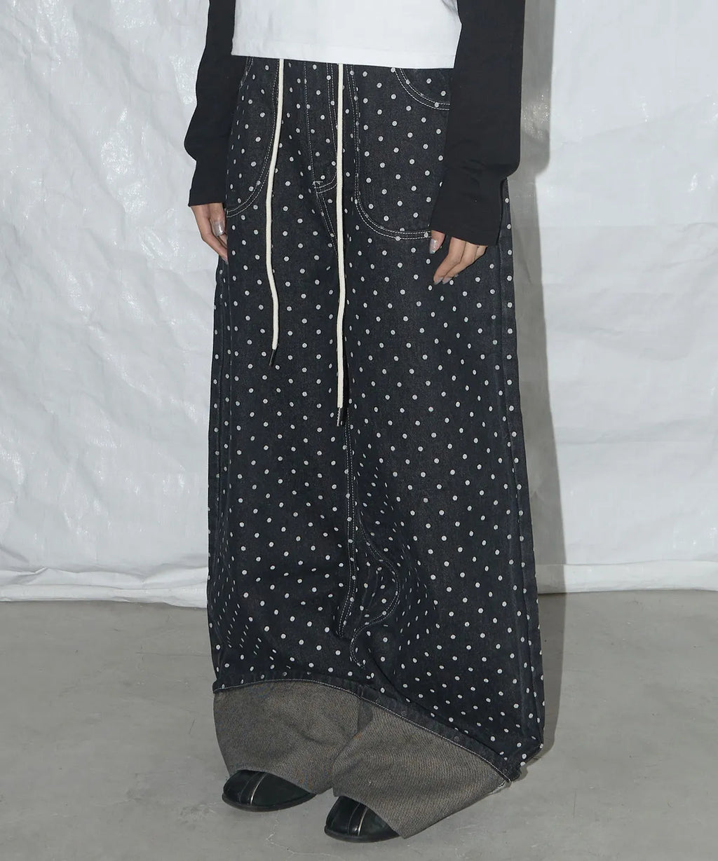 【Fancy Club】STRING DOT ROLL-UP PANTS [Black / Blue]