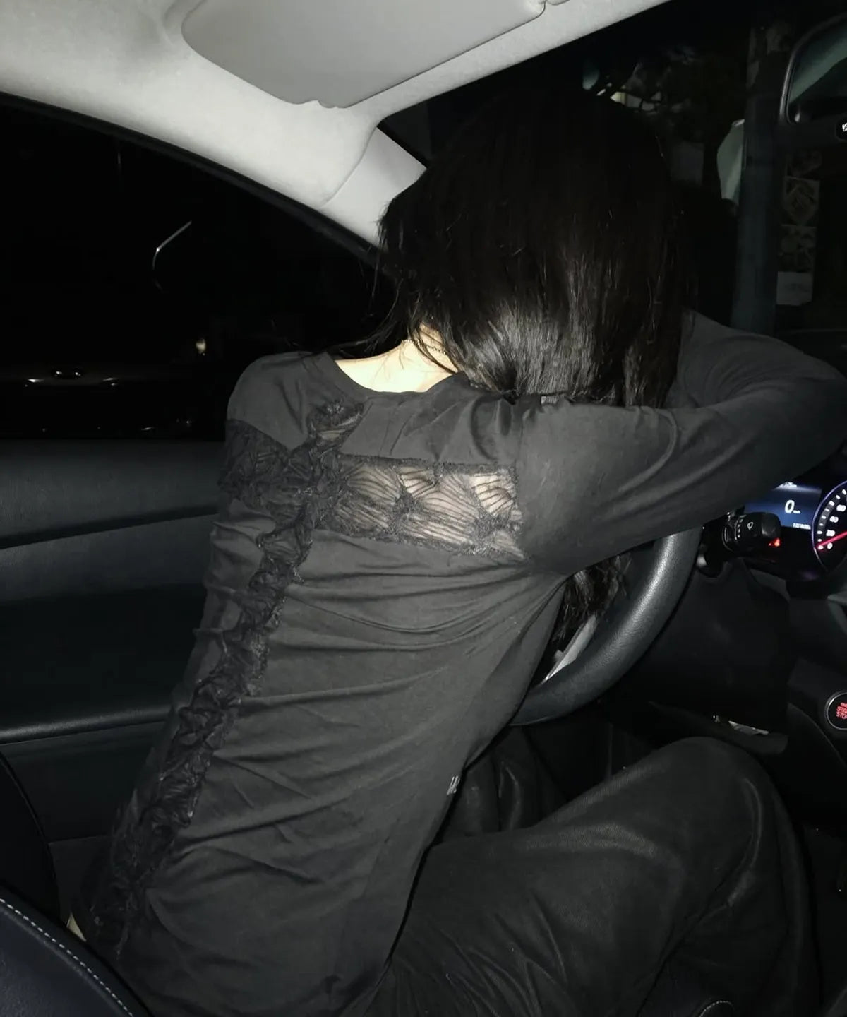 【Fancy Club】BACK CROSS LONG SLEEVE - 2 colors