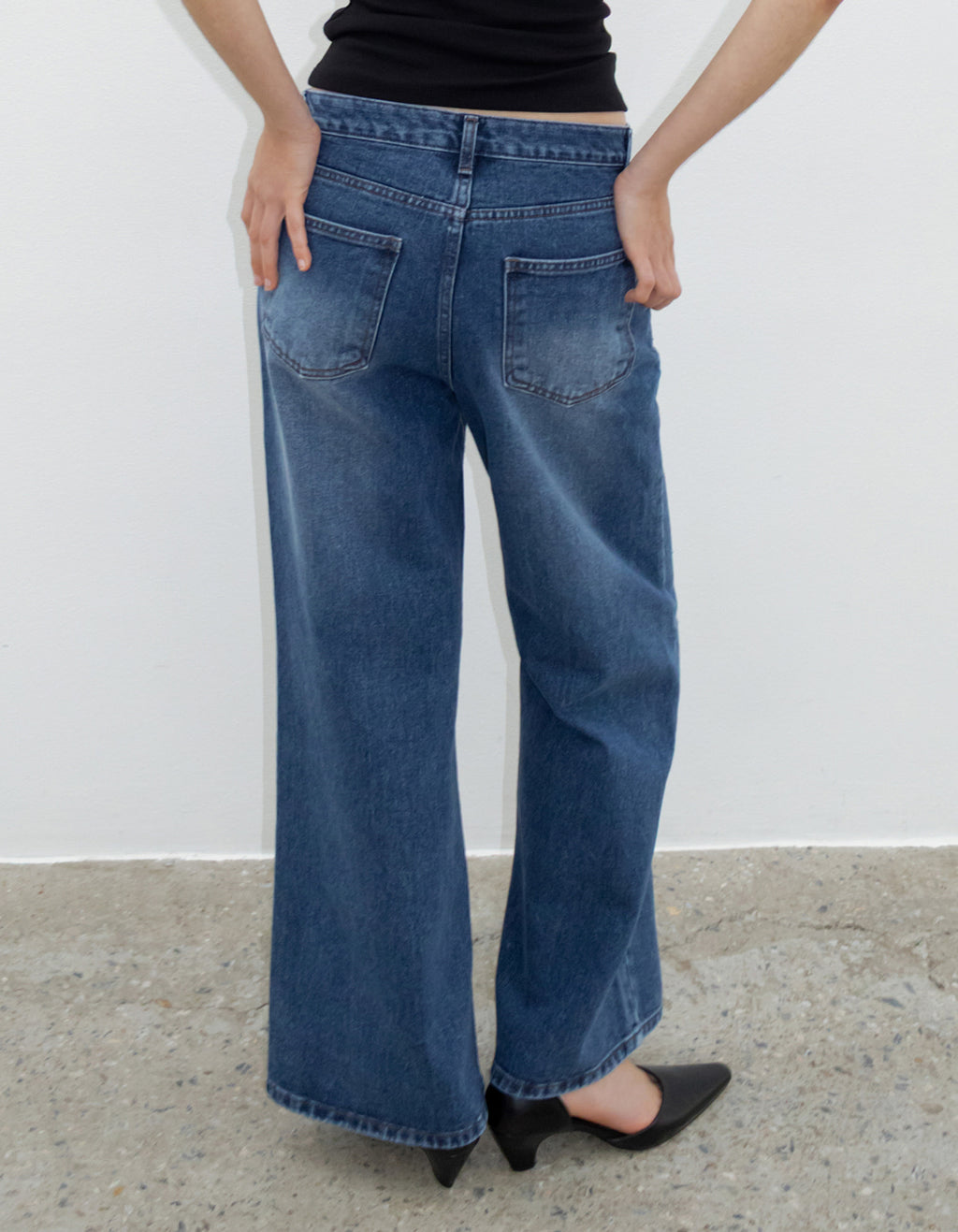 【Polysooem】FRAYED STAR PATCHED JEANS - BLUE