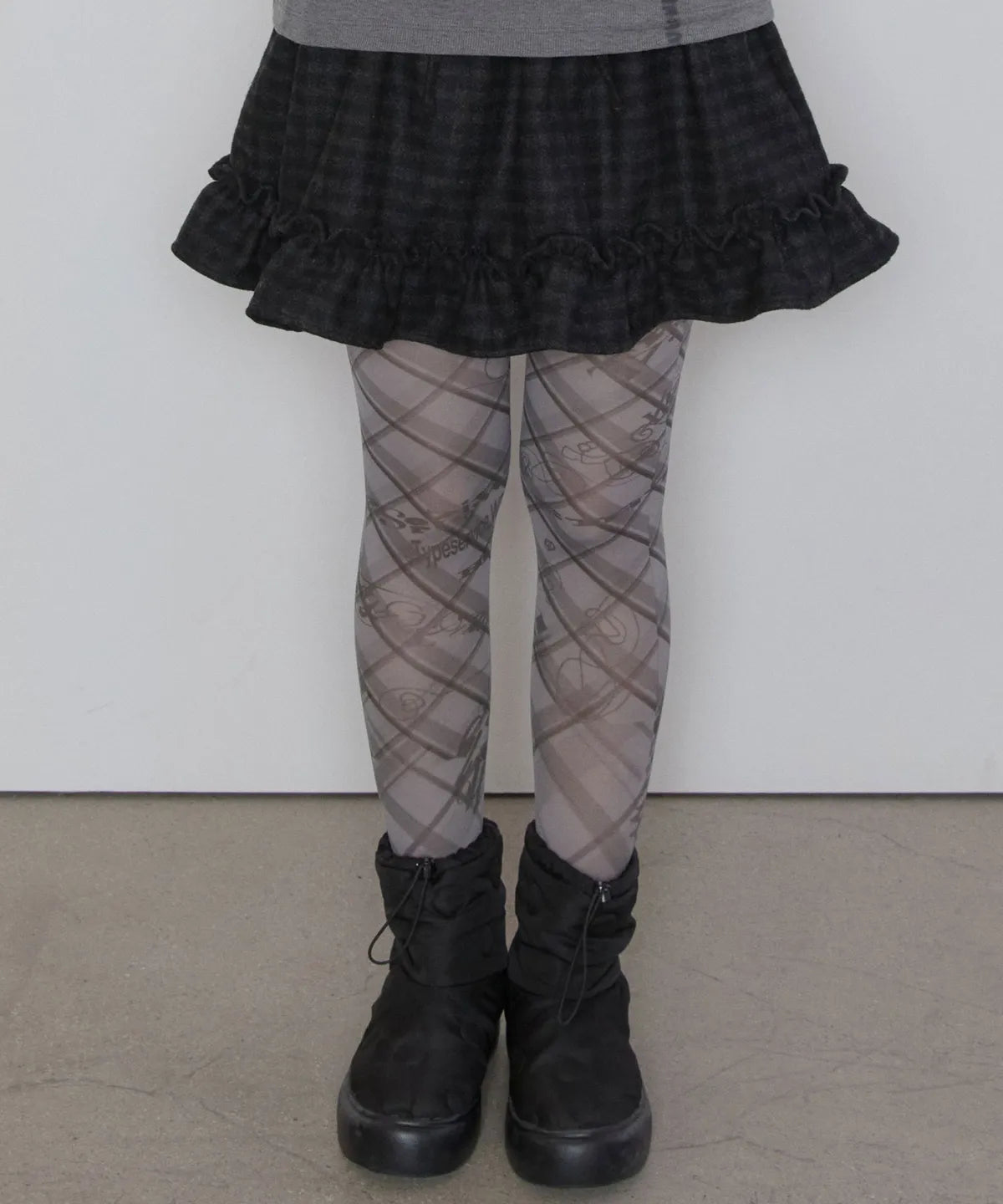 【typeservice】Sketch Grid Tights [ Gray / blue ]