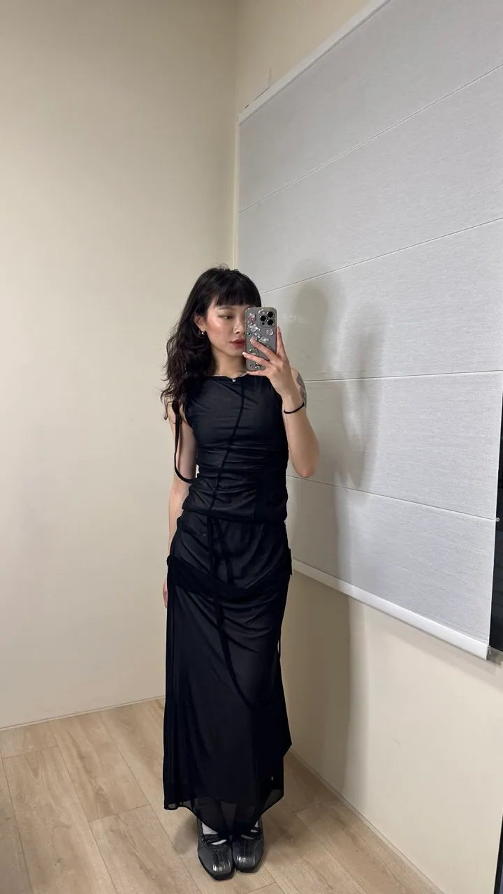 【Flare up】Draped Mesh Layered Long Skirt [Black / Gray]