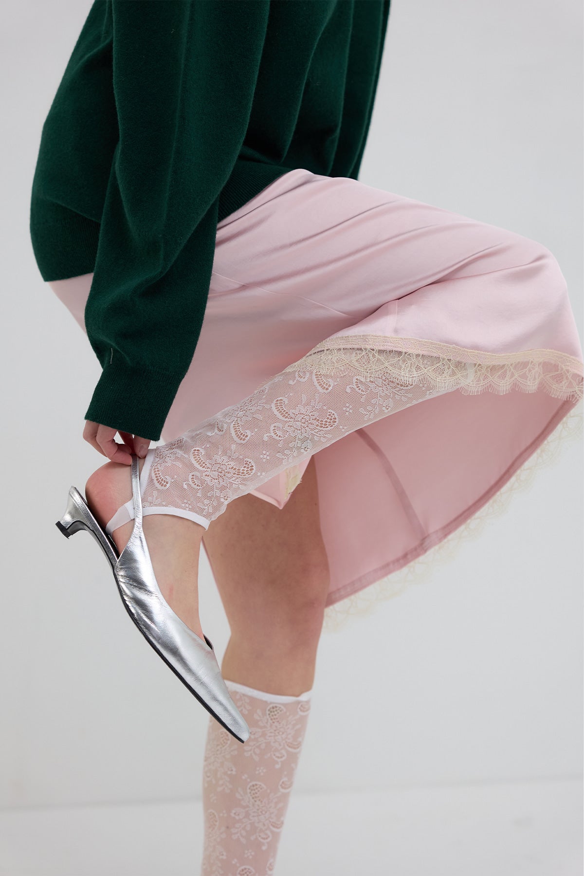 【overdue flair】 LACE SATIN MIDI SKIRT - 2 colors