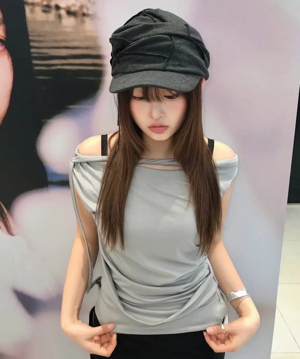 【Flare up】Braided Drape One-Shoulder Top  [Black / White]