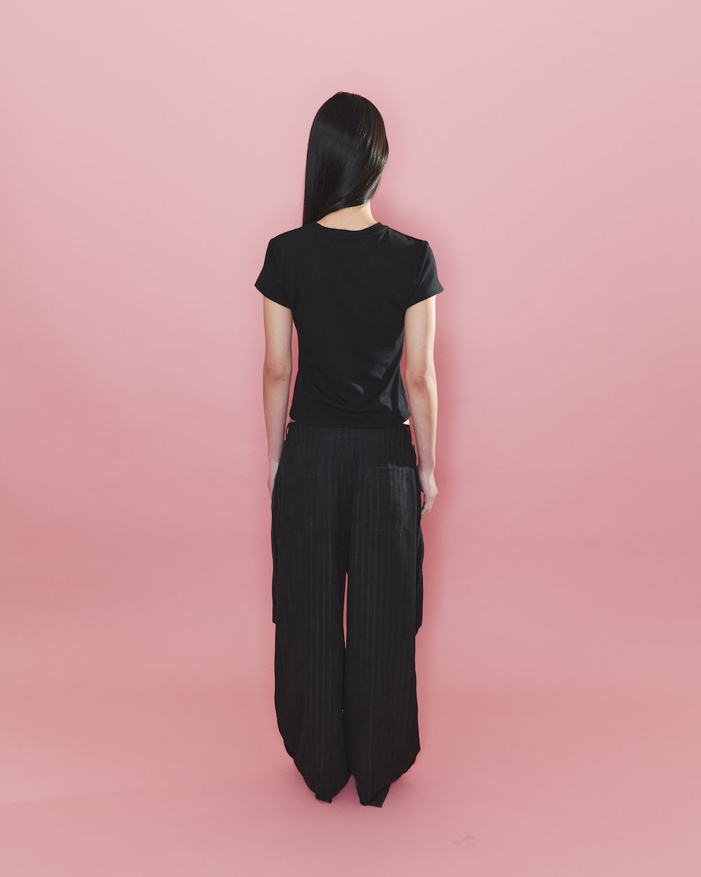 【odlyworkshop】 Blown Baby Tee - black