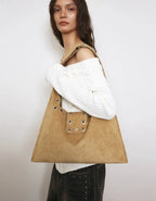 【Polysooem】EYELET SUEDE SHOULDER BAG [ YELLOW BROWN / PINK ]