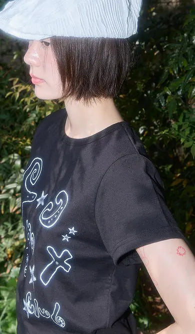 【Fancy Club】GLITER MAZY LOGO TEE [Black]
