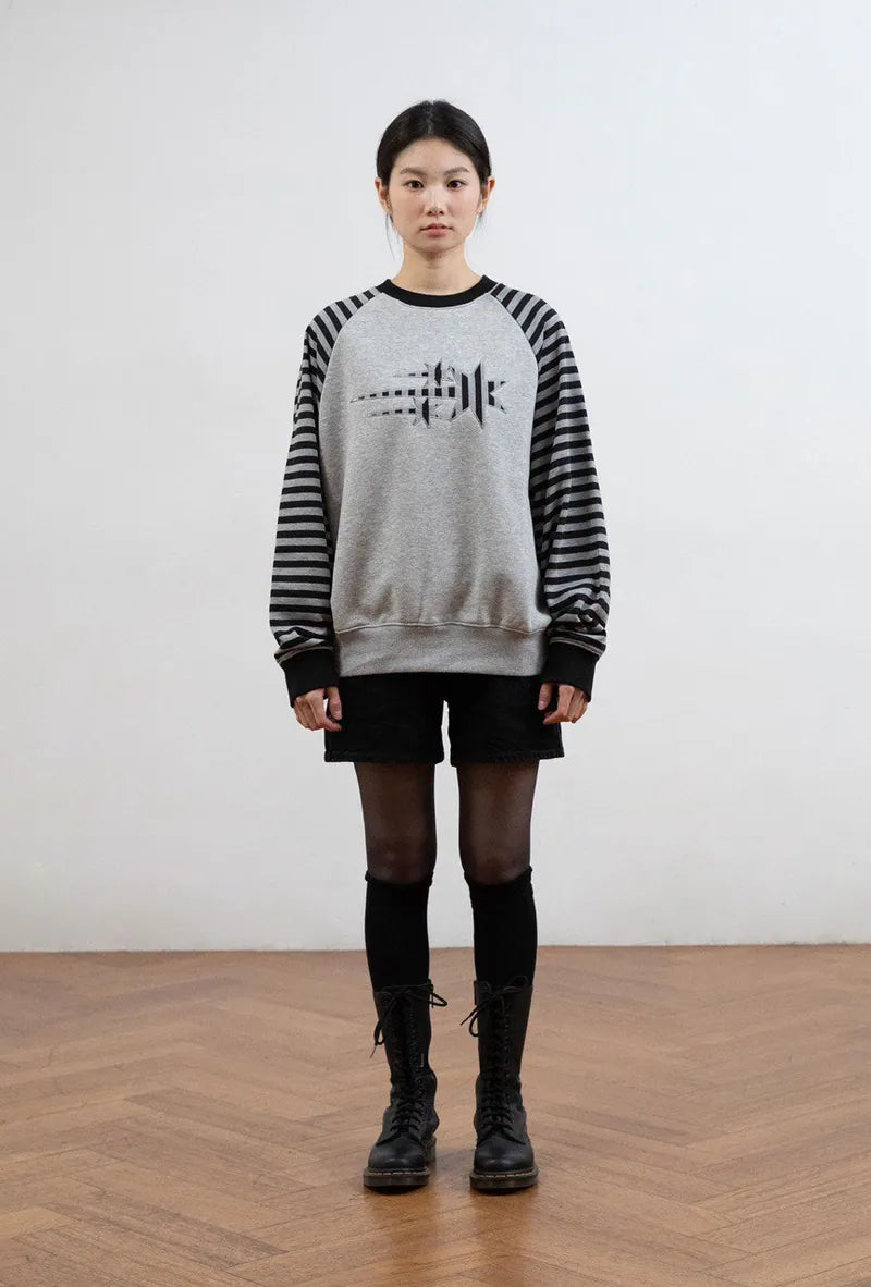 【niceghostclub】STRIPE 3STAR RAGLAN SWEATSHIRTS [WHITE / GREY]