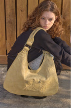【Leterie】STITCH REVERSIBLE MARON SHOUDER BAG [ BLACK / BUTTER ]