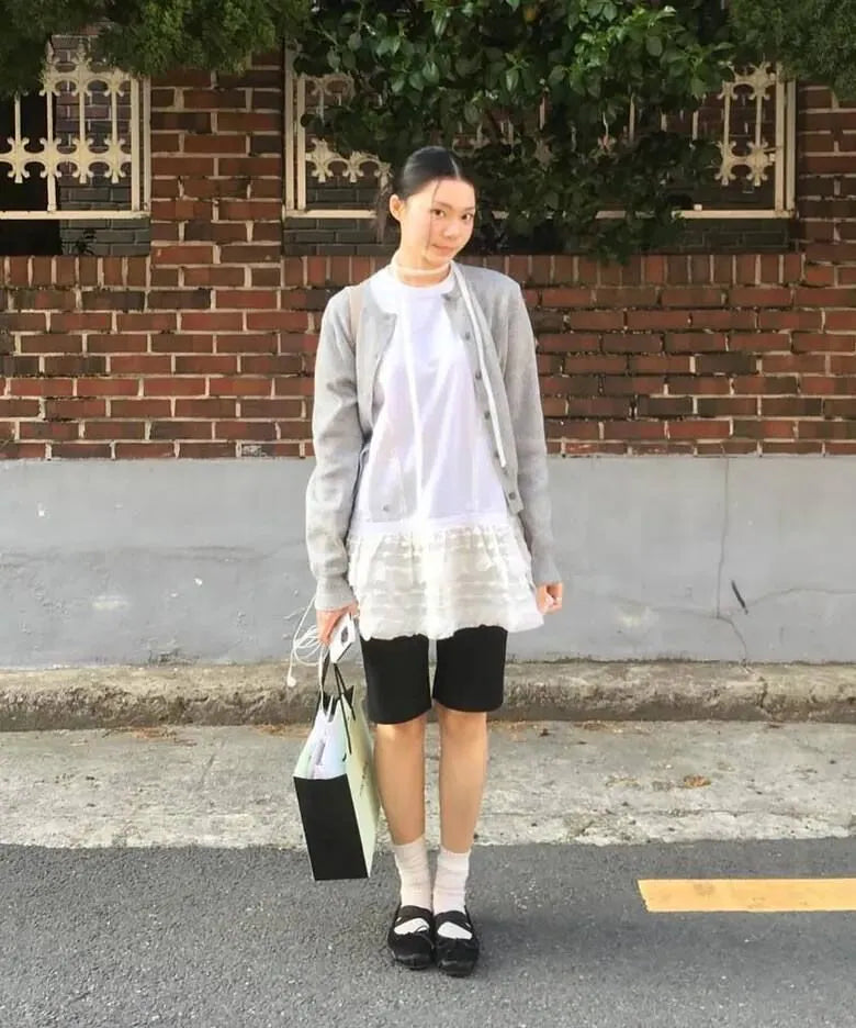 【Flare up】Layered Frill T-Shirt [White / Black]