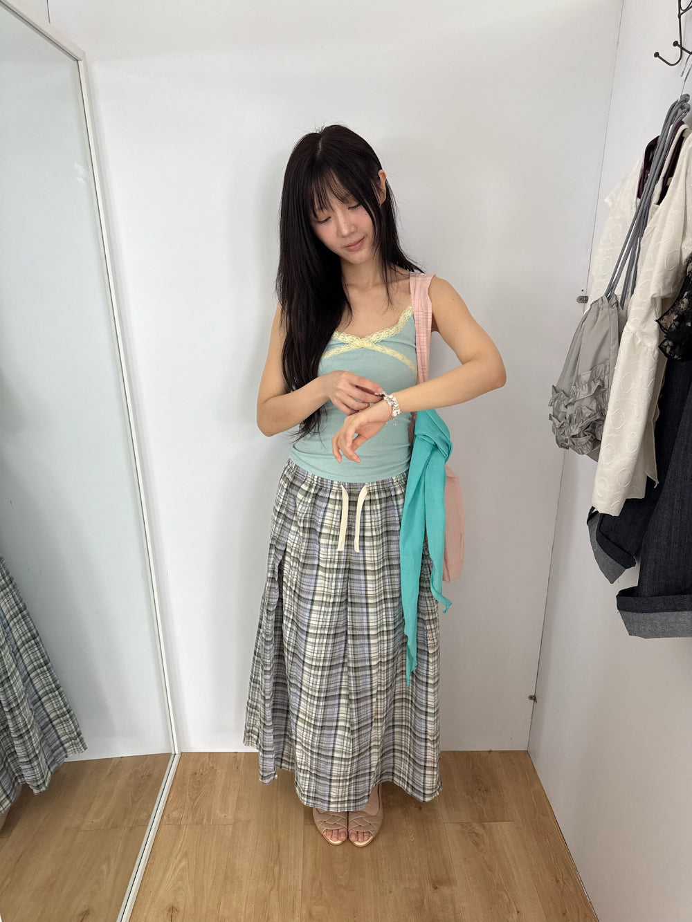 【hippie dippy】撞色拼接蕾絲背心 - 4 colors