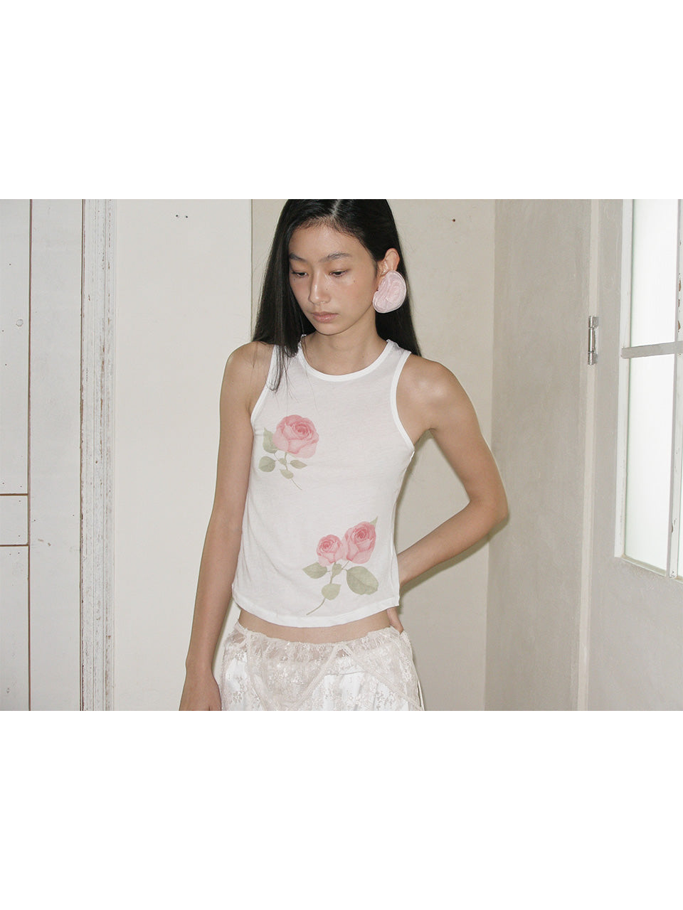 【THE PORTA】ROSE SLEEVELESS TOP - 2 colors
