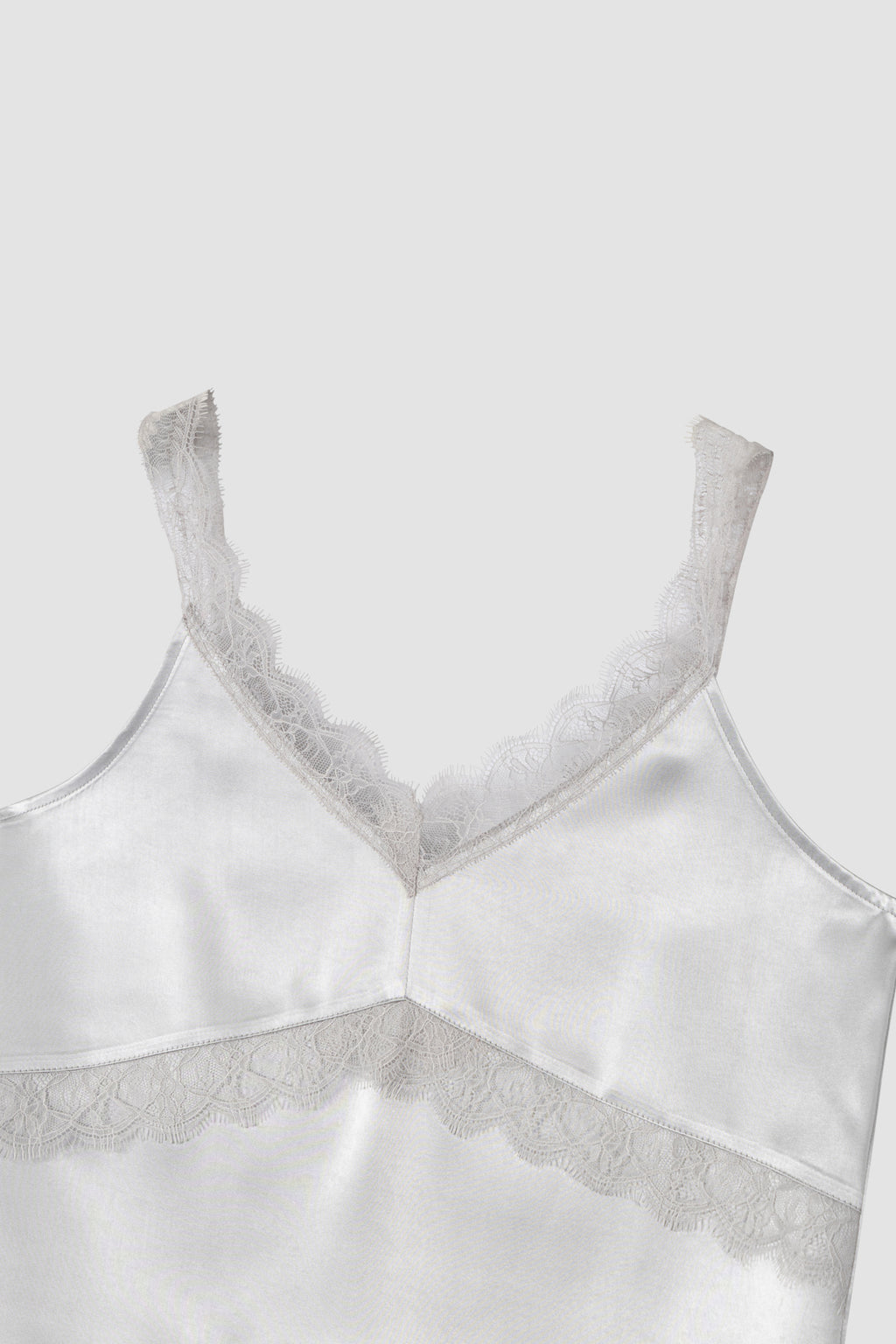 【overdue flair】LACE SATIN SLEEVELESS - 2 colors