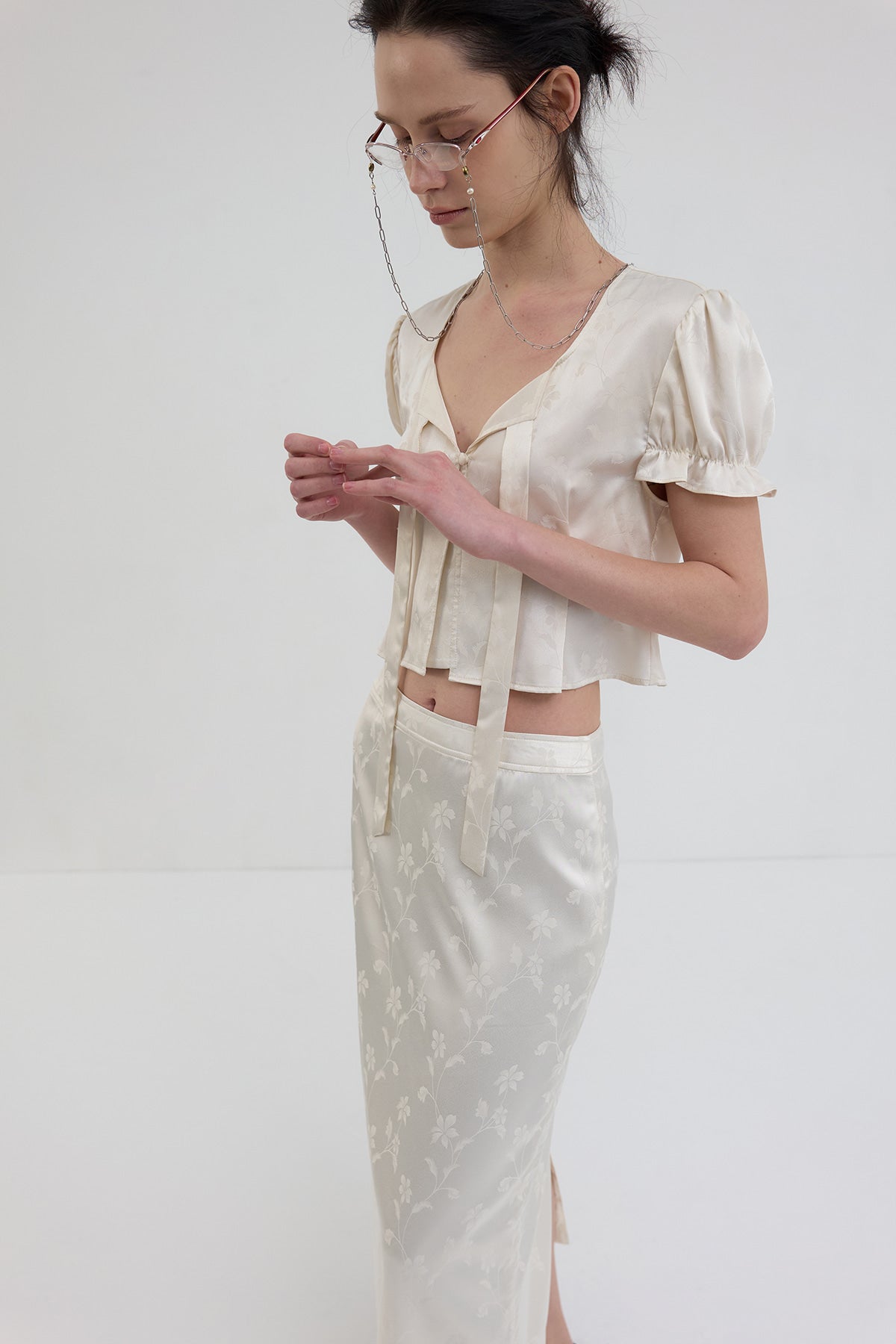【overdue flair】JACQUARD CROP BLOUSE