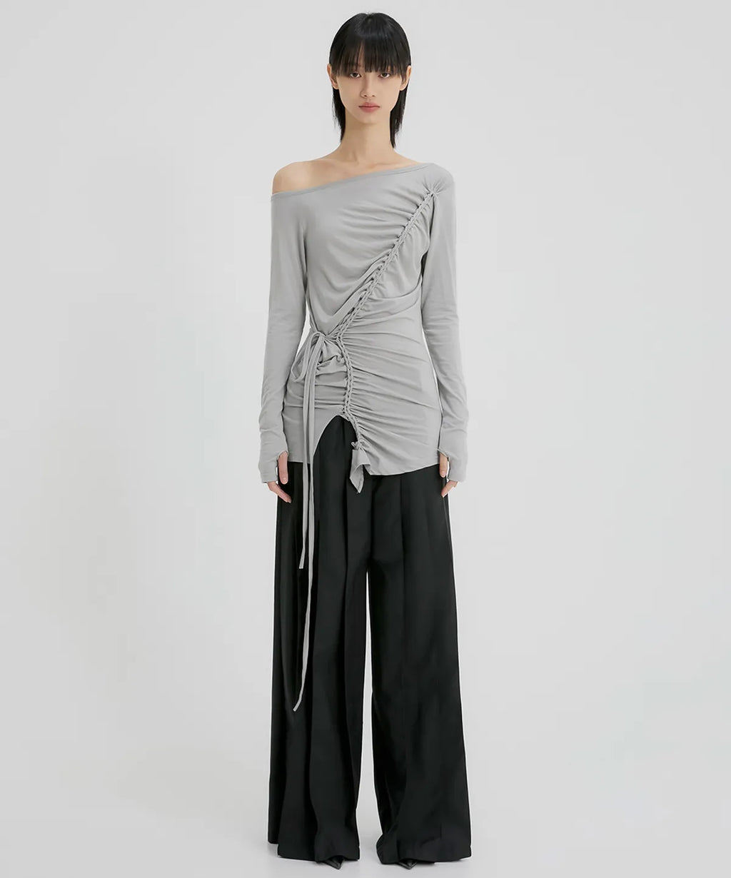 【Flare up】Handmade Twisted One-Shoulder Long Sleeve [Black / White / Gray]