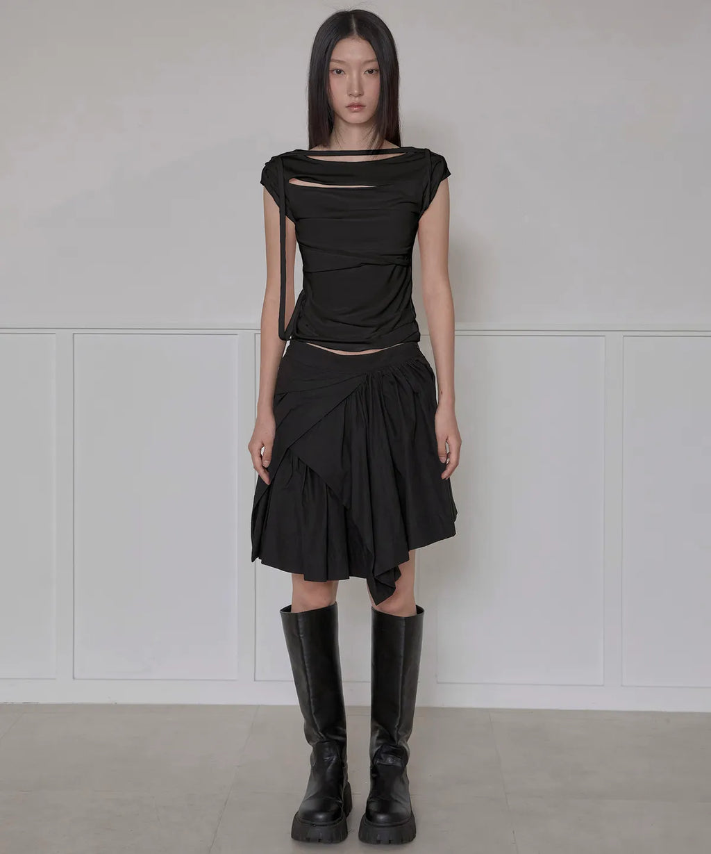 【Flare up】Asymmetrical Draped Strap Roll-Up T-Shirt [4 colors]