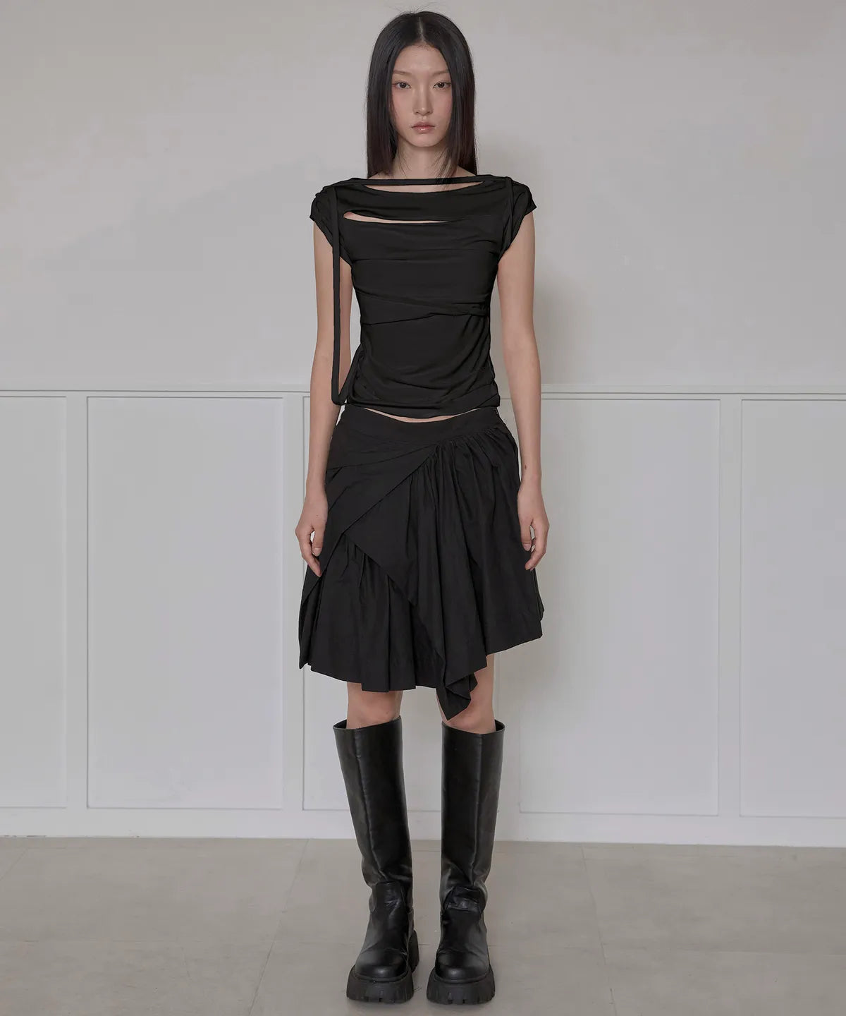 【Flare up】Asymmetrical Draped Strap Roll-Up T-Shirt [4 colors]