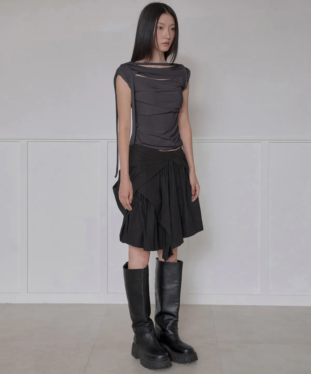 【Flare up】Asymmetrical Draped Strap Roll-Up T-Shirt [4 colors]