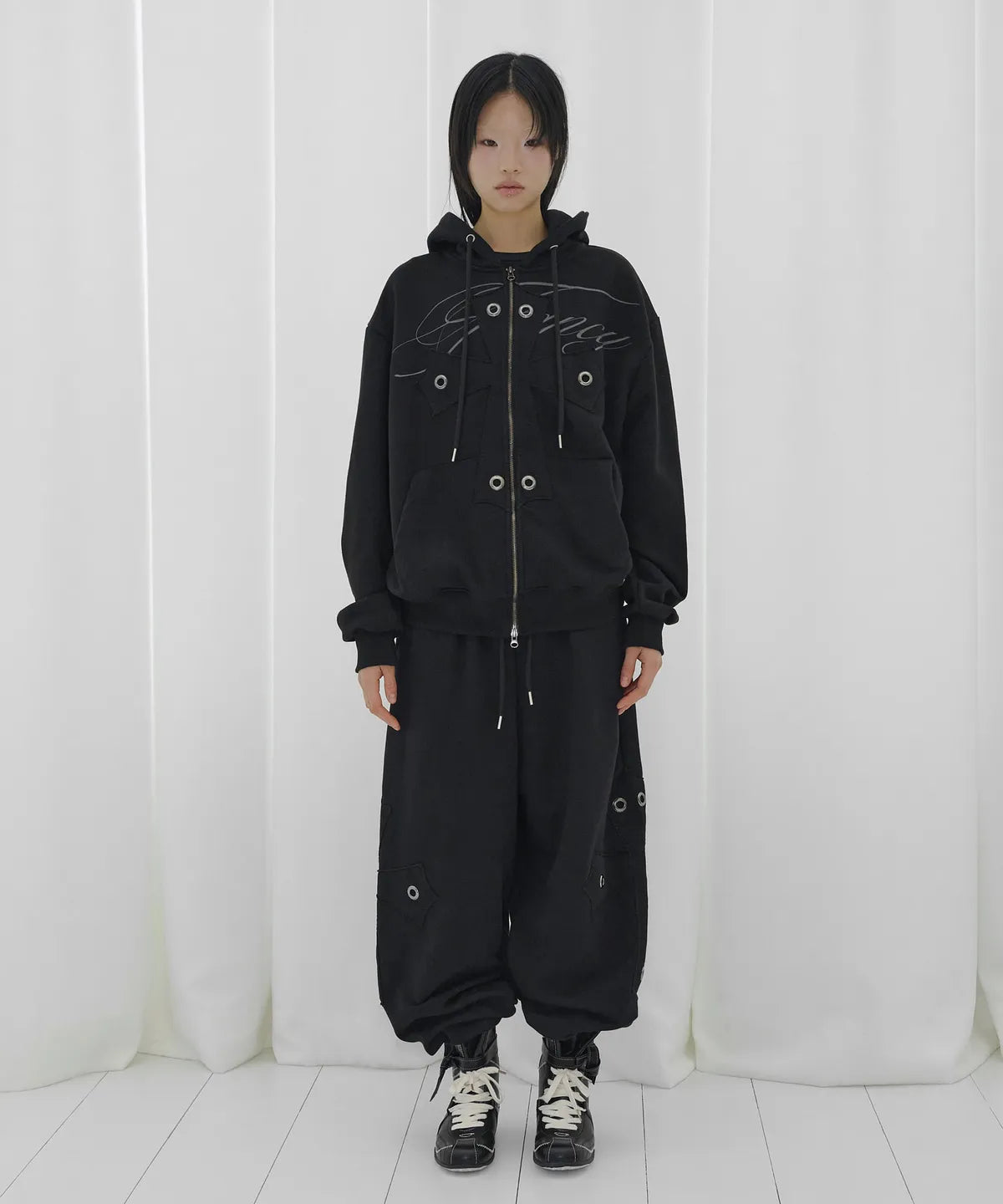 【Fancy Club】BIG CROSS EYELET HOODED ZIP-UP [Black]