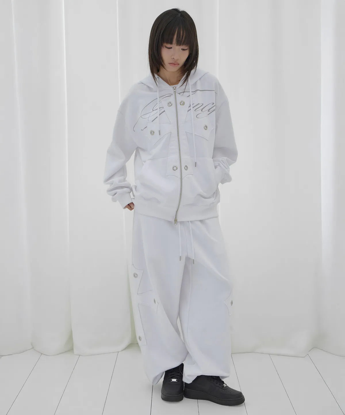 【Fancy Club】BIG CROSS EYELET HOODED ZIP-UP [Black]