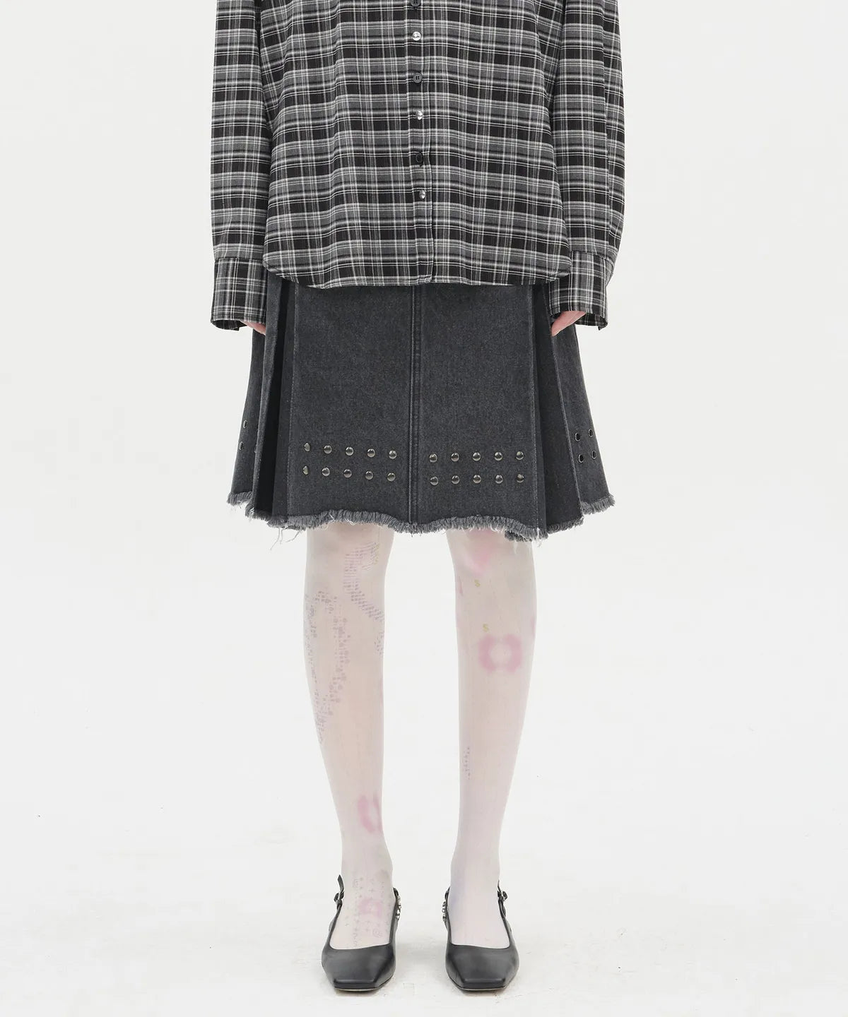 【typeservice】Stud Denim Panel Skirt [ Black ]