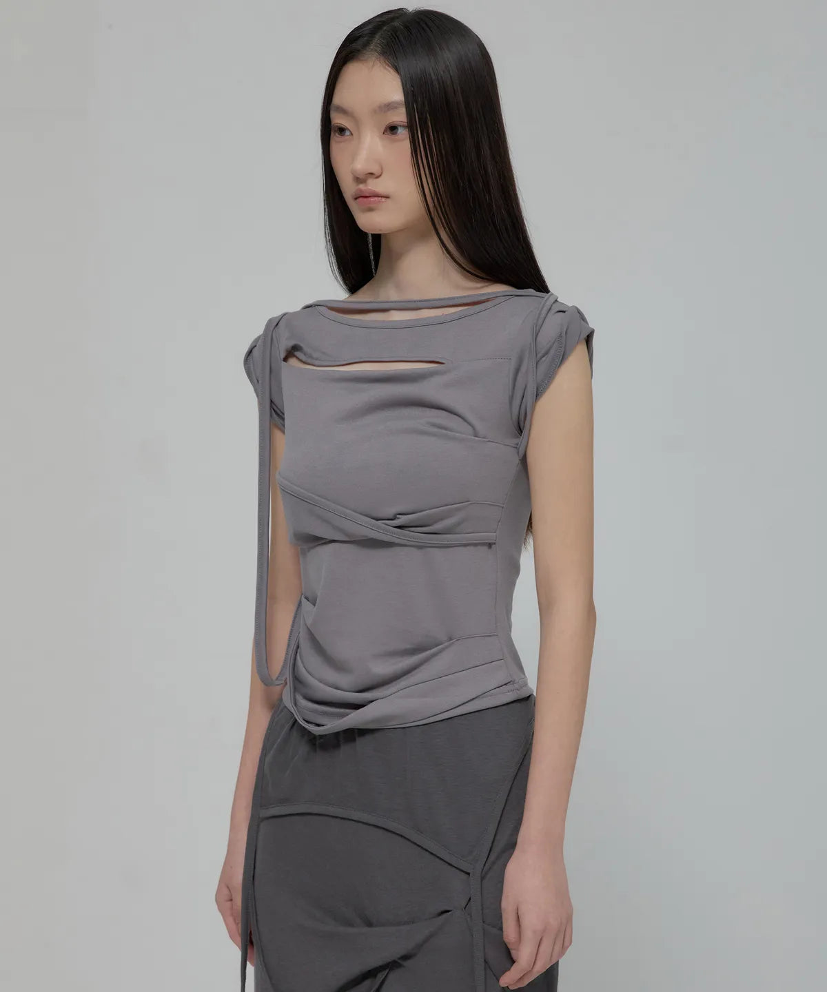 【Flare up】Asymmetrical Draped Strap Roll-Up T-Shirt [4 colors]