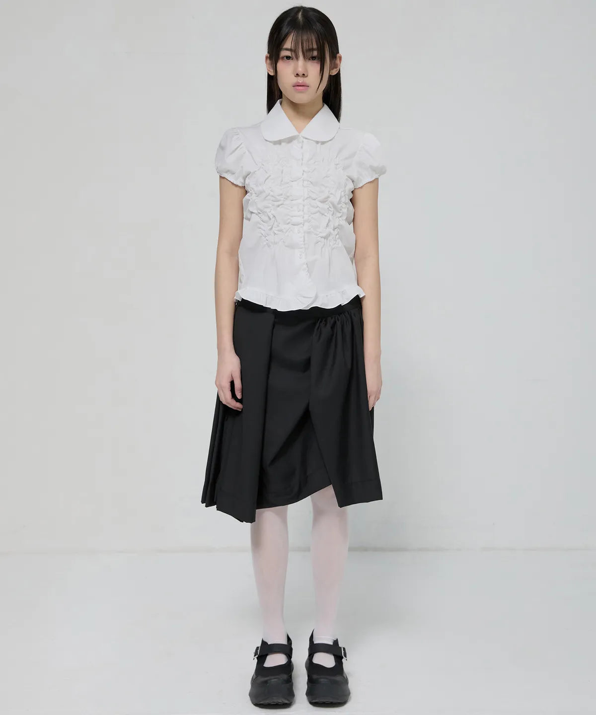 【Flare up】Cloud Puff Blouse [Black / White]