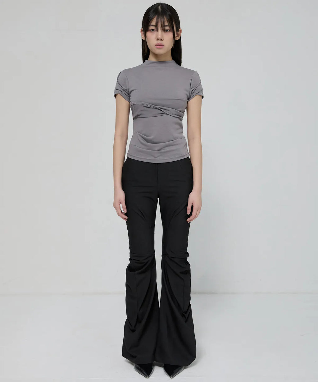 【Flare up】Asymmetrical Draped Mock Neck T-Shirt [Black / Gray]