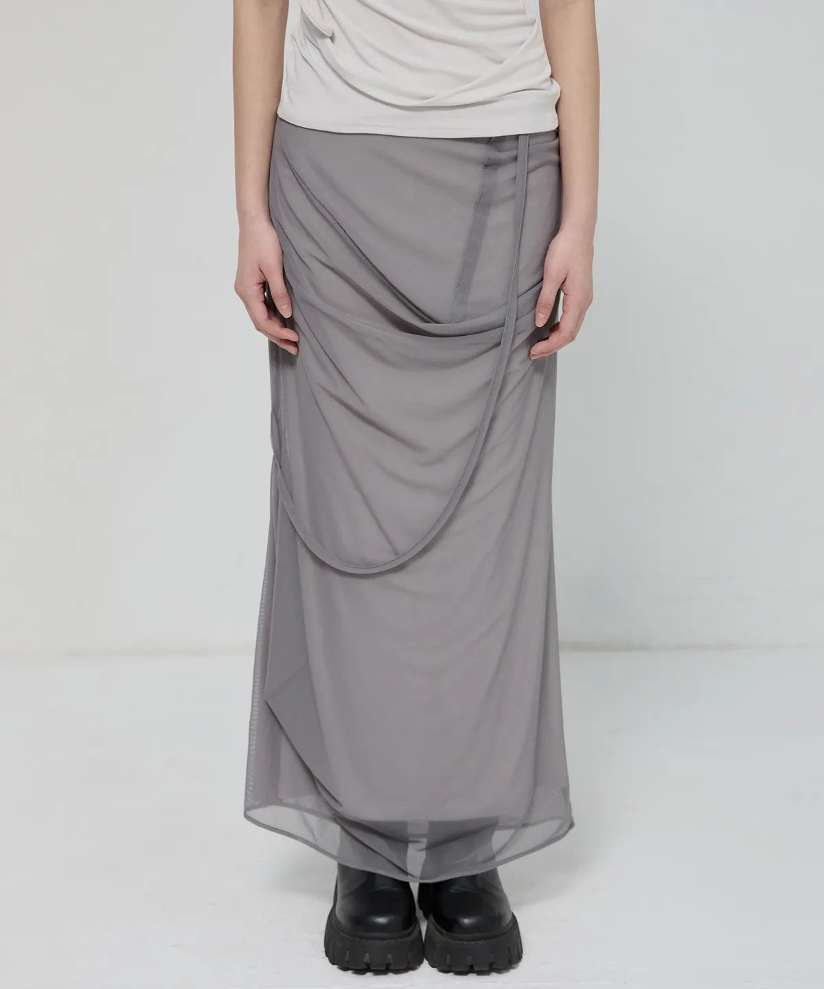 【Flare up】Draped Mesh Layered Long Skirt [Black / Gray]